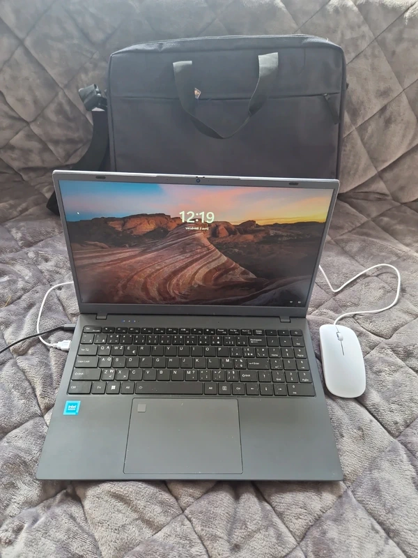 Notebook 16,1' Très bon état·Micrear