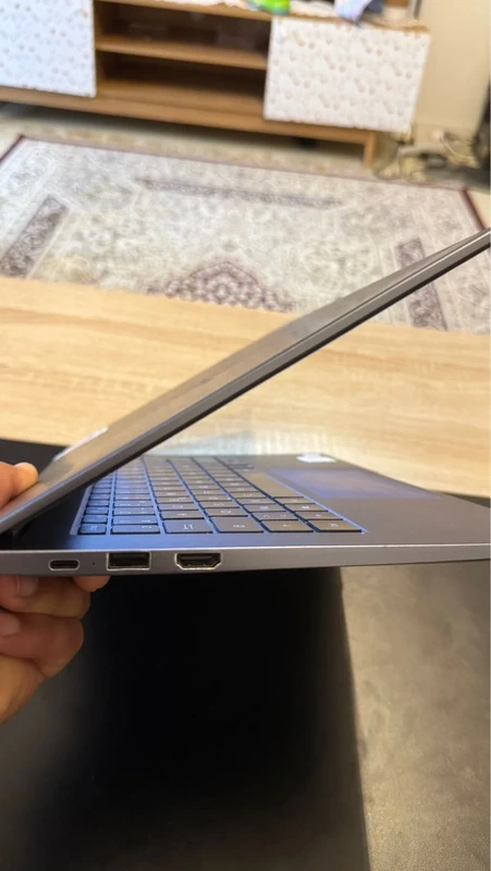 doki2 Huawei MateBook AMD Ryzen 7